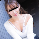 《お隣に住む人妻の胸元はいつも隙だらけ》