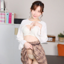しゃぶり上手な癒し系巨乳OLとズブズブな関係になりました