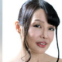 淑やかな巨乳熟女の癒しのオッパイをぐにゅり