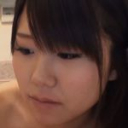 無修正。ティーンのナミコは、美しい曲線美を誇る豊満な胸の持ち主で、チンポをしゃぶったり精液を飲み干したりするのが大好きだ。