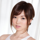 金肉をパンプアップしてくれる美人パーソナルトレーナー