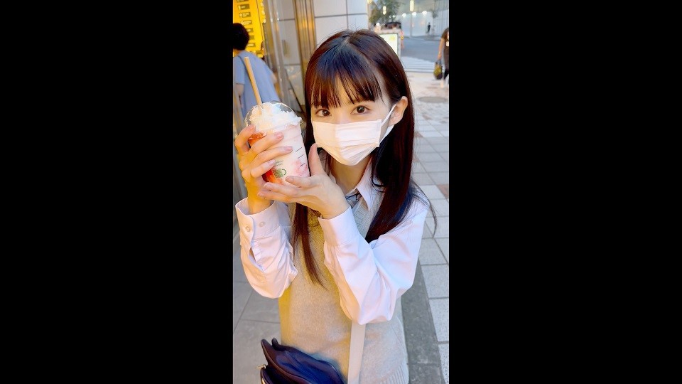 【4K高画質】人気急上昇中あの18歳インフルエンサー”〇〇”ちゃん ついに顔出しから中出しまで初解禁。ここでしか見れません。-完全顔出しサンプル公開中-