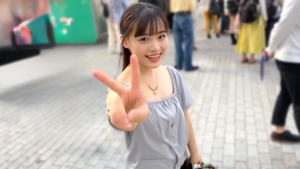 ※在庫限り※身長139cmCカップ。有名製菓CM出演の18歳の元キッズモデル。剛毛アンダーヘアーを初公開! 衝撃の中出し込み3連続射精映像 ※数量限定先着順で原版送付