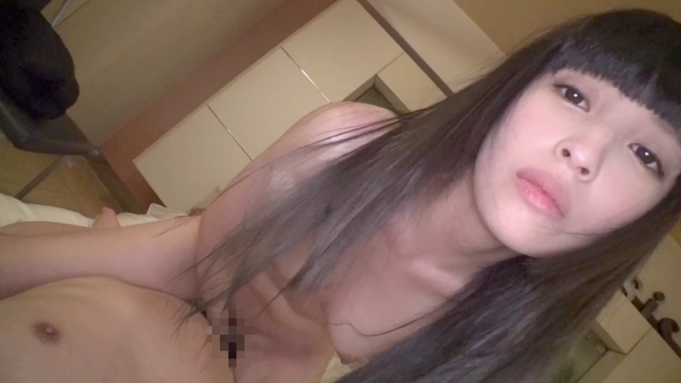 ＊鈴木え〇似の黒髪クール系美人、スレンダーなのにEカップの美巨乳＊顔、スタイル、感度良しのクールビューティが、電マでオナニーし絶頂、挿入で喘ぎ乱れる