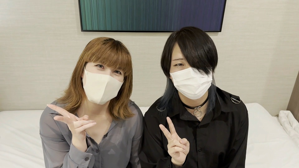 外国人人妻＆可愛過ぎる男の娘のご奉仕３Ｐ＆アナル拡張プレイ
